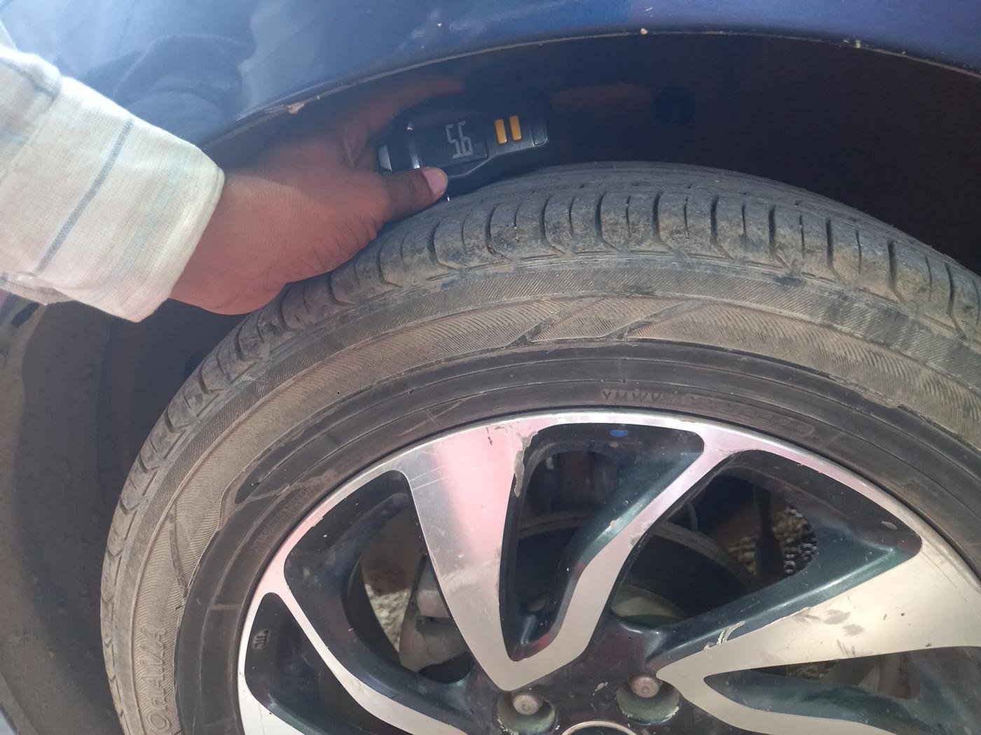 2020 Toyota Glanza G, Petrol, Manual, 1,30,550 km, tyre