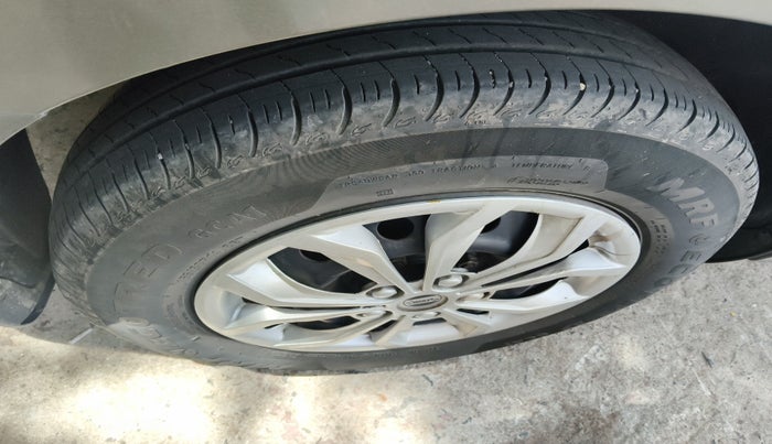 2022 Maruti Dzire VXI, Petrol, Manual, 71,245 km, tyre