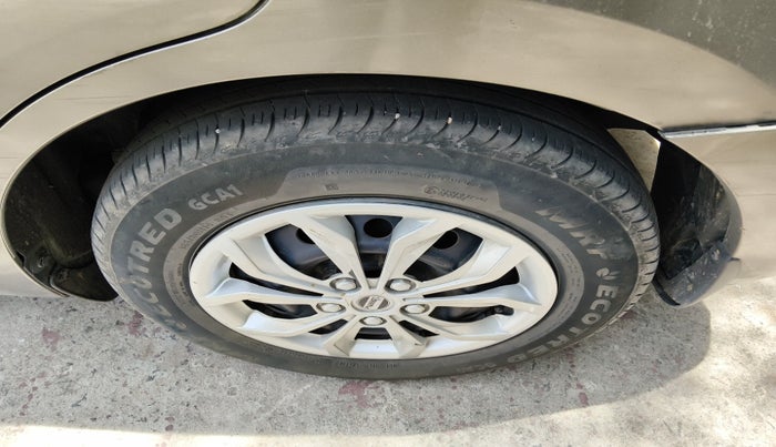 2022 Maruti Dzire VXI, Petrol, Manual, 71,245 km, tyre