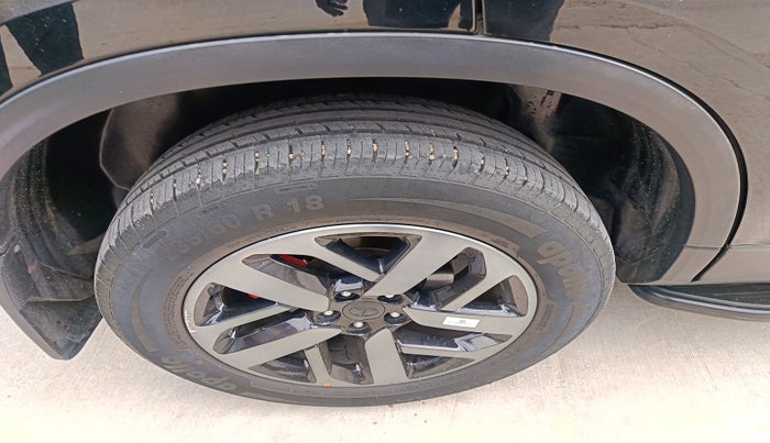 2023 Tata Harrier XZA + O 2.0L RED DARK EDITION 5 STR, Diesel, Automatic, 36,138 km, tyre