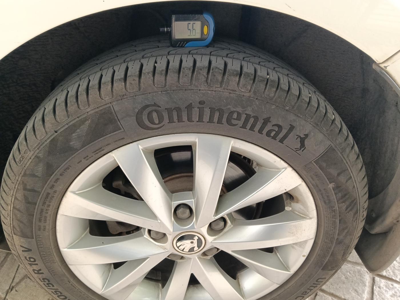 2018 Skoda Octavia L&K 1.8 TSI AT, Petrol, Automatic, 37,199 km, tyre