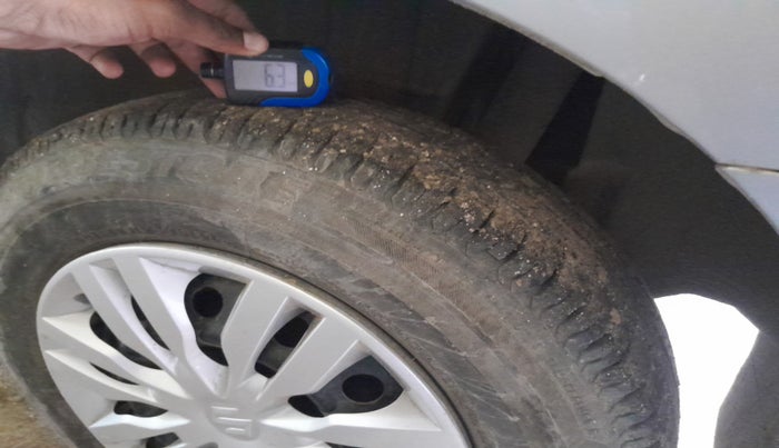 2020 Maruti Dzire VXI, Petrol, Manual, 18,374 km, tyre