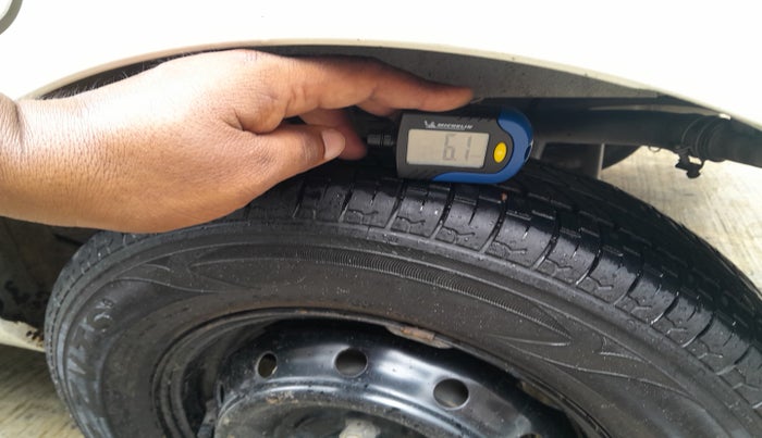 2018 Maruti Alto 800 LXI, Petrol, Manual, 62,612 km, tyre