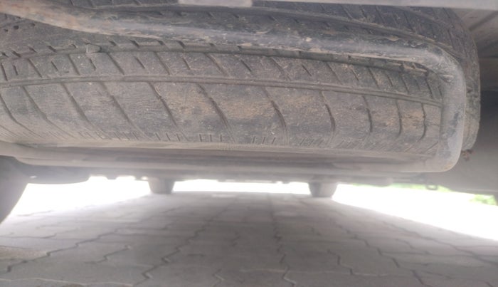 2012 Maruti Ertiga VDI, Diesel, Manual, 1,43,664 km, tyre
