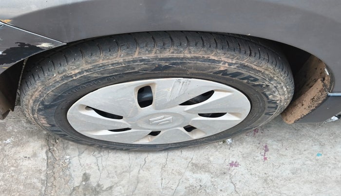 2016 Maruti Celerio VXI, Petrol, Manual, 39,049 km, tyre