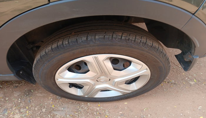 2023 Tata NEXON XM PETROL, Petrol, Manual, 4,157 km, tyre