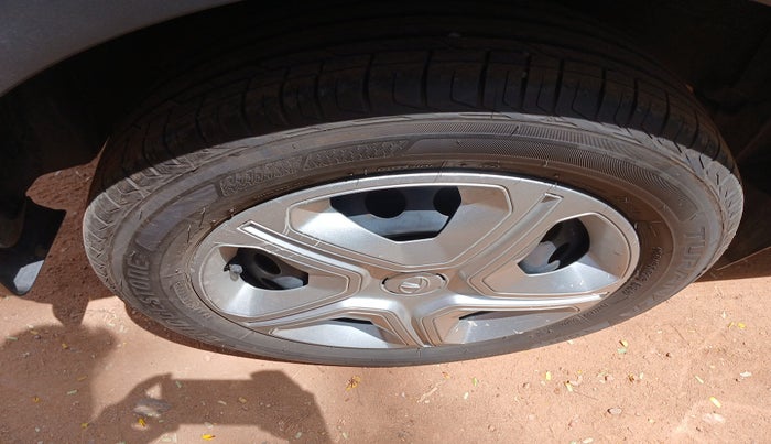 2023 Tata NEXON XM PETROL, Petrol, Manual, 4,157 km, tyre