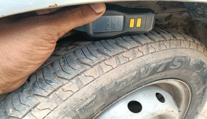 2010 Maruti Alto LX, Petrol, Manual, 58,164 km, tyre