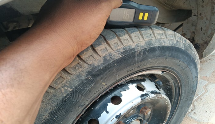 2010 Maruti Alto LX, Petrol, Manual, 58,164 km, tyre