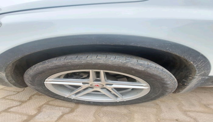 2015 Maruti S Cross SIGMA 1.3, Diesel, Manual, 64,510 km, tyre