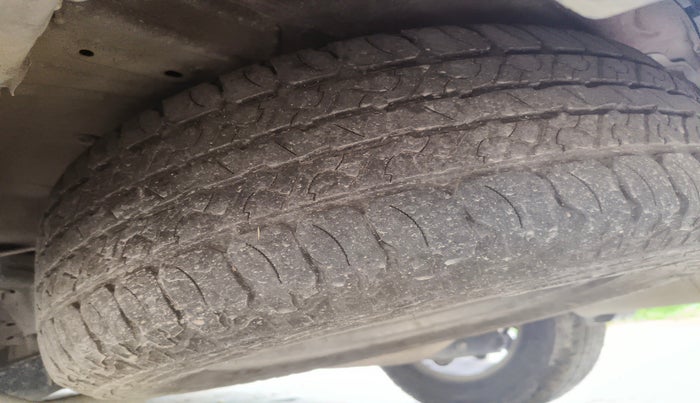 2015 Mahindra XUV500 W10, Diesel, Manual, 1,09,428 km, tyre