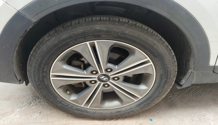 2017 Hyundai Creta SX PLUS AT 1.6 PETROL, Petrol, Automatic, 64,099 km, tyre