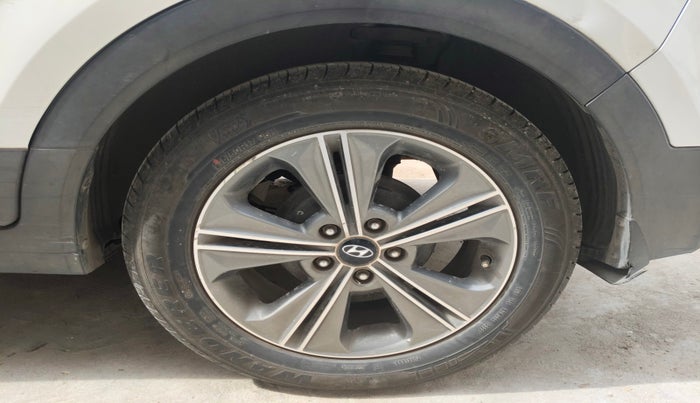 2017 Hyundai Creta SX PLUS AT 1.6 PETROL, Petrol, Automatic, 64,099 km, tyre