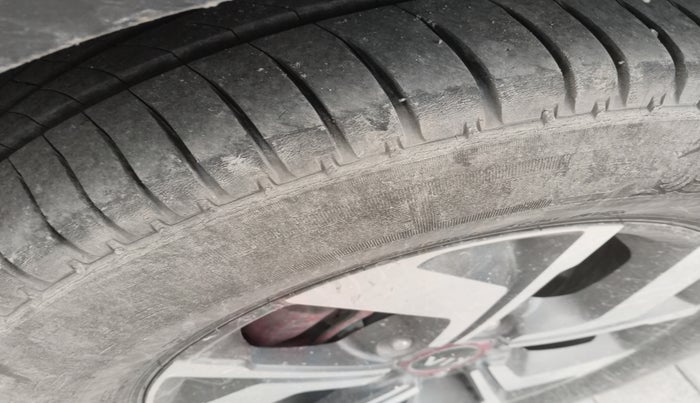 2020 KIA SONET GTX PLUS 1.5, Diesel, Manual, 79,858 km, tyre