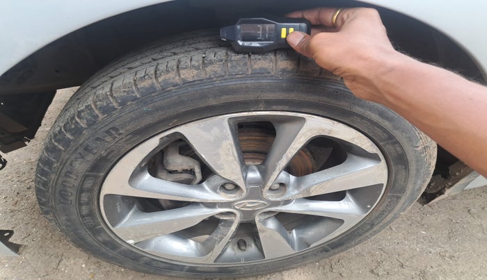 2015 Hyundai Elite i20 ASTA 1.2, Petrol, Manual, 96,930 km, tyre