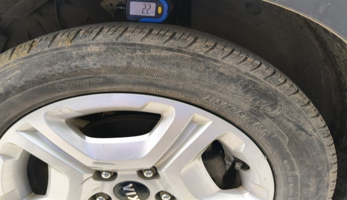 2020 KIA SONET HTK PLUS 1.2, Petrol, Manual, 97,109 km, tyre