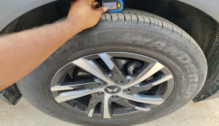 2023 Mahindra XUV700 AX 5 P AT 5 STR, Petrol, Automatic, 14,482 km, tyre