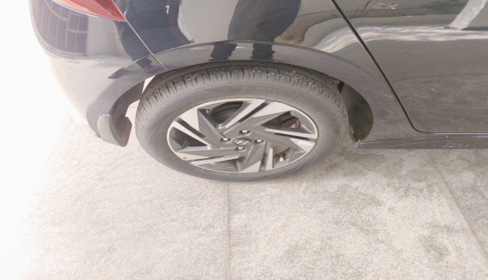 2021 Hyundai NEW I20 ASTA 1.2 AT, Petrol, Automatic, 43,836 km, tyre