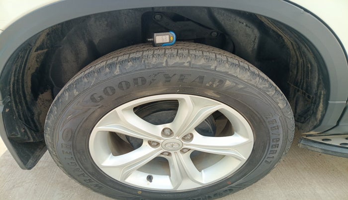 2019 Tata Harrier XZ 2.0L, Diesel, Manual, 20,139 km, tyre