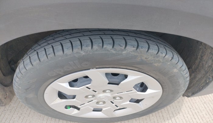 2024 Hyundai EXTER S 1.2 CNG MT, Petrol, Manual, 50,632 km, tyre