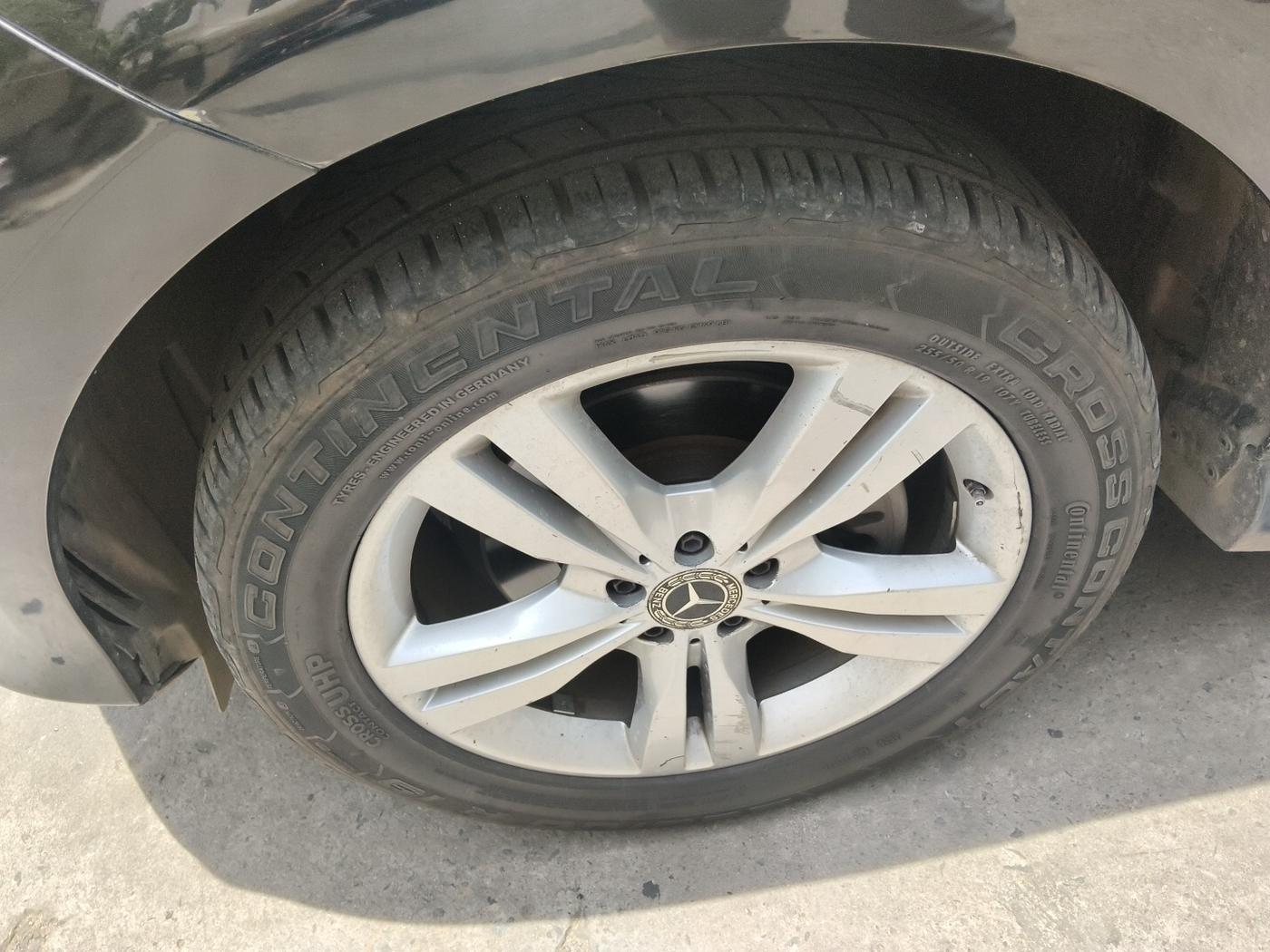 2017 Mercedes Benz GLE 350 D4 MATIC, Diesel, Automatic, 1,44,936 km, tyre