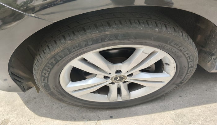 2017 Mercedes Benz GLE 350 D4 MATIC, Diesel, Automatic, 1,44,936 km, tyre