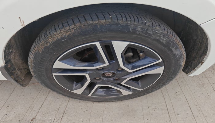 2022 Tata Tiago XZ PLUS PETROL, Petrol, Manual, 35,200 km, tyre