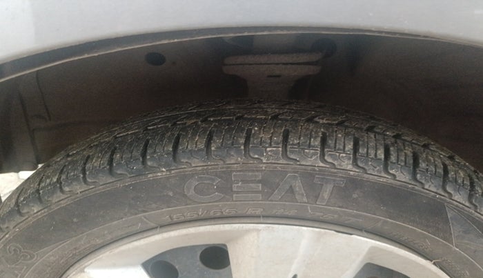 2018 Maruti Wagon R 1.0 VXI, Petrol, Manual, 30,104 km, tyre