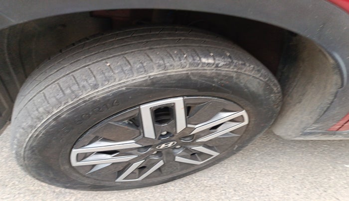 2023 Hyundai VENUE S (O) 1.0 TURBO IMT, Petrol, Manual, 15,987 km, tyre