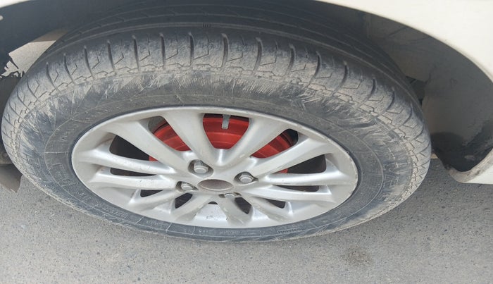 2012 Toyota Etios VD, Diesel, Manual, 1,38,083 km, tyre