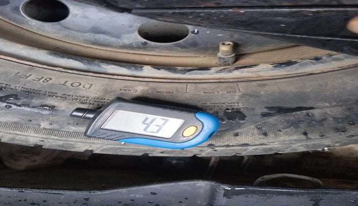 2022 Maruti Dzire VXI, Petrol, Manual, 1,11,147 km, tyre