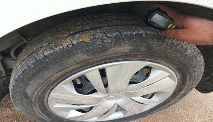 2023 Honda Amaze 1.2L I-VTEC S, Petrol, Manual, 19,915 km, tyre