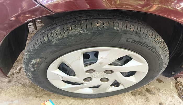2013 Honda Amaze 1.5L I-DTEC S, Diesel, Manual, 1,23,179 km, tyre