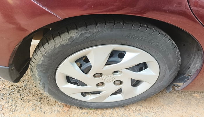 2013 Honda Amaze 1.5L I-DTEC S, Diesel, Manual, 1,23,179 km, tyre