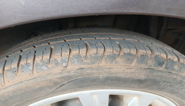 2018 Tata Tiago XZA PETROL, Petrol, Automatic, 36,473 km, tyre