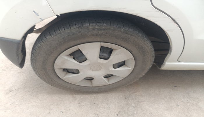 2013 Maruti A Star VXI (ABS) AT, Petrol, Automatic, 38,184 km, tyre