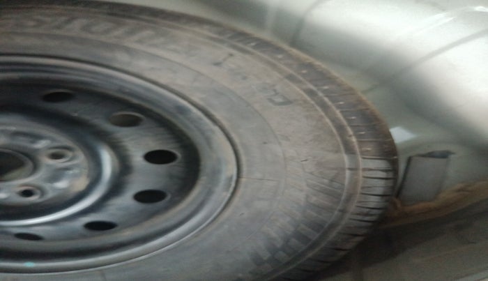2013 Maruti A Star VXI (ABS) AT, Petrol, Automatic, 38,184 km, tyre