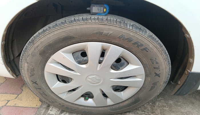 2012 Maruti Swift Dzire VXI, Petrol, Manual, 39,353 km, tyre