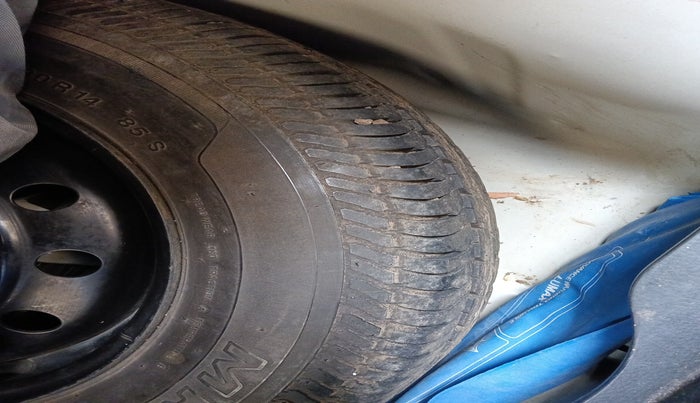 2012 Maruti Swift Dzire VXI, Petrol, Manual, 39,353 km, tyre