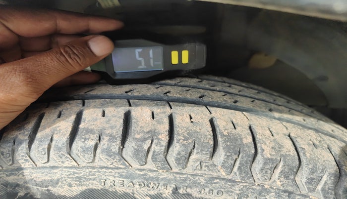 2022 Maruti XL6 ZETA MT, Petrol, Manual, 22,714 km, tyre