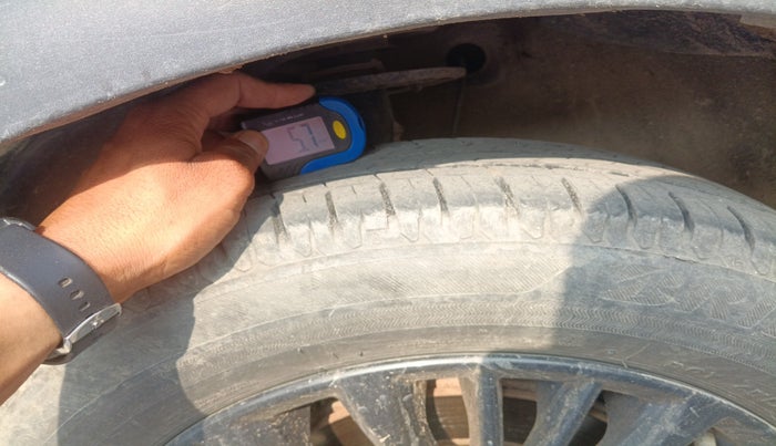 2019 Maruti XL6 ALPHA MT, Petrol, Manual, 57,314 km, tyre