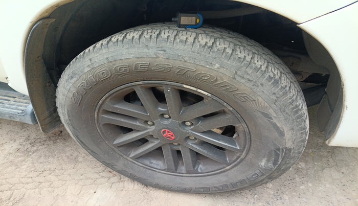 2015 Toyota Fortuner 3.0 4X2 AT, Diesel, Automatic, 1,85,386 km, tyre