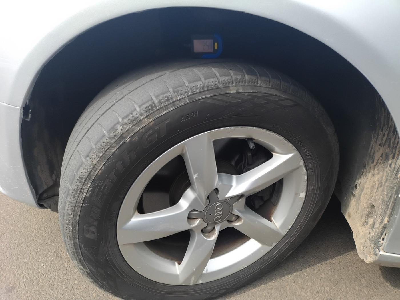 2013 Audi A4 2.0 TDI Multitronic, Diesel, Automatic, 1,07,766 km, tyre
