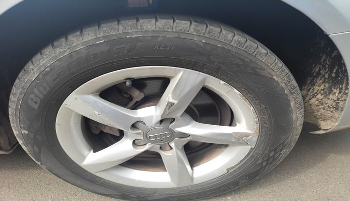 2013 Audi A4 2.0 TDI Multitronic, Diesel, Automatic, 1,06,909 km, tyre