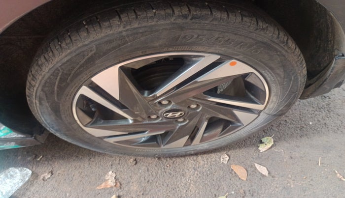 2021 Hyundai NEW I20 Asta 1.0 GDI Turbo IMT, Petrol, Manual, 34,194 km, tyre