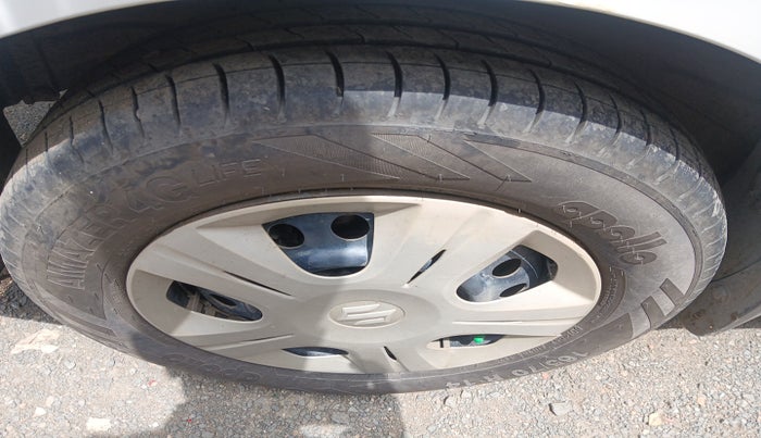 2015 Maruti Wagon R 1.0 VXI, Petrol, Manual, 72,086 km, tyre