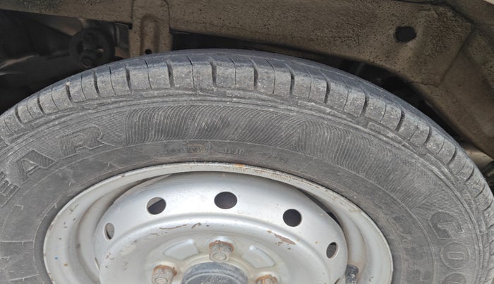 2010 Maruti Alto LXI, Petrol, Manual, 91,254 km, tyre