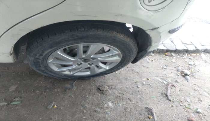 2013 Maruti Swift ZDI, Diesel, Manual, 99,577 km, tyre