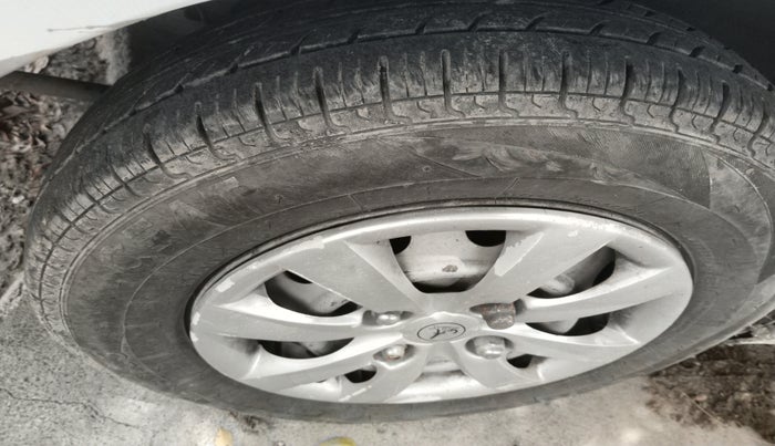 2016 Hyundai Eon D-LITE, Petrol, Manual, 78,524 km, tyre