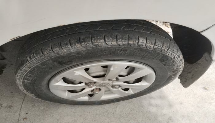 2016 Hyundai Eon D-LITE, Petrol, Manual, 78,524 km, tyre